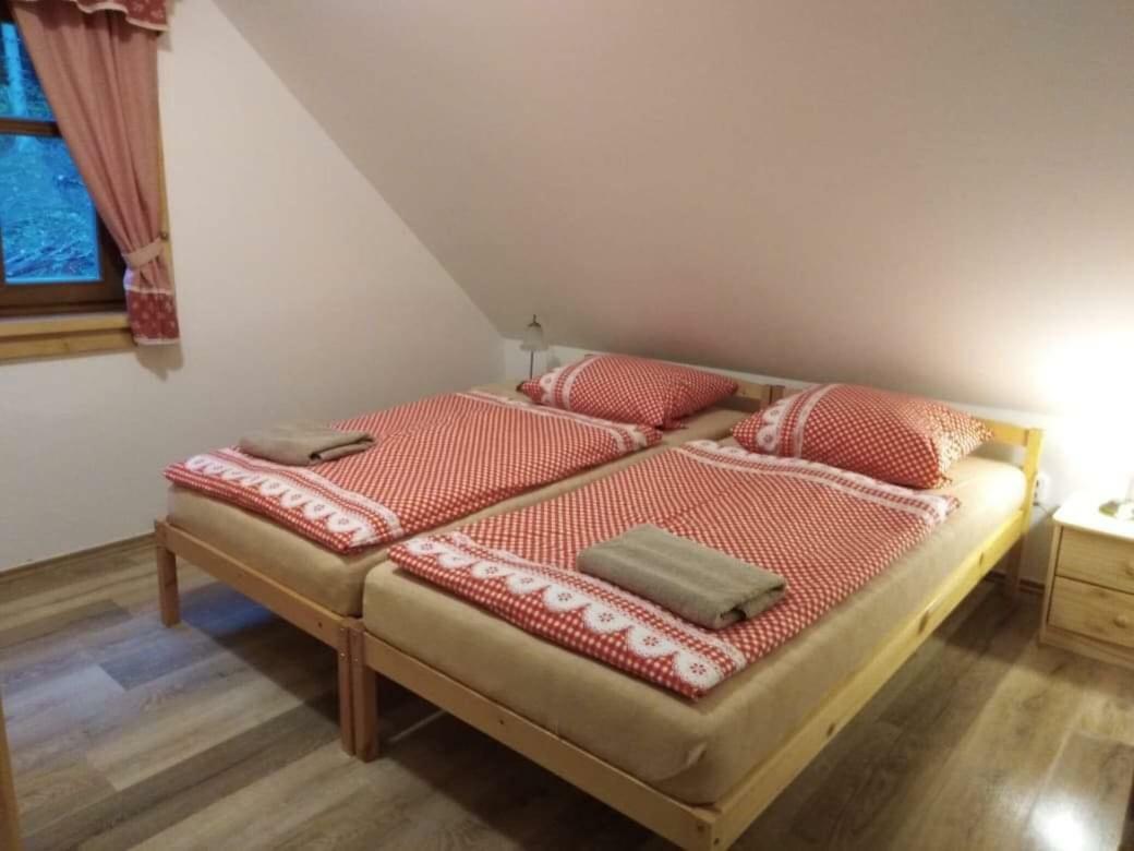 Na Leskove Велке Карловіце